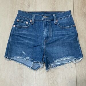 Levi’s Distressed Jean Short